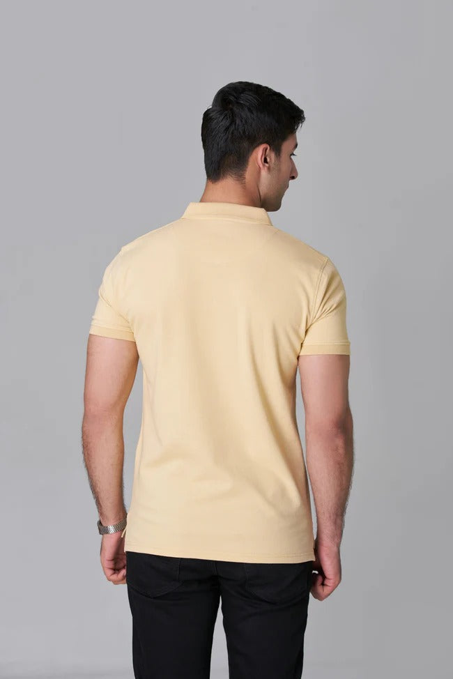 stylish peach pique polo shirt with classic fit